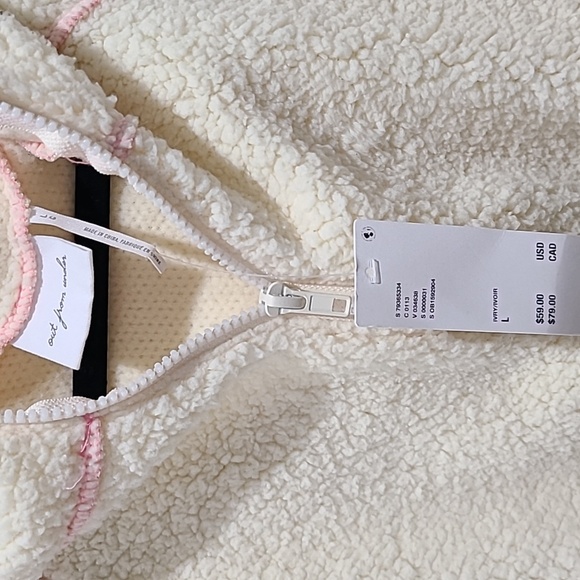 NWT | Urban Outfitters 'out from under' fleece hooded crop zip up | Large - Picture 7 of 9